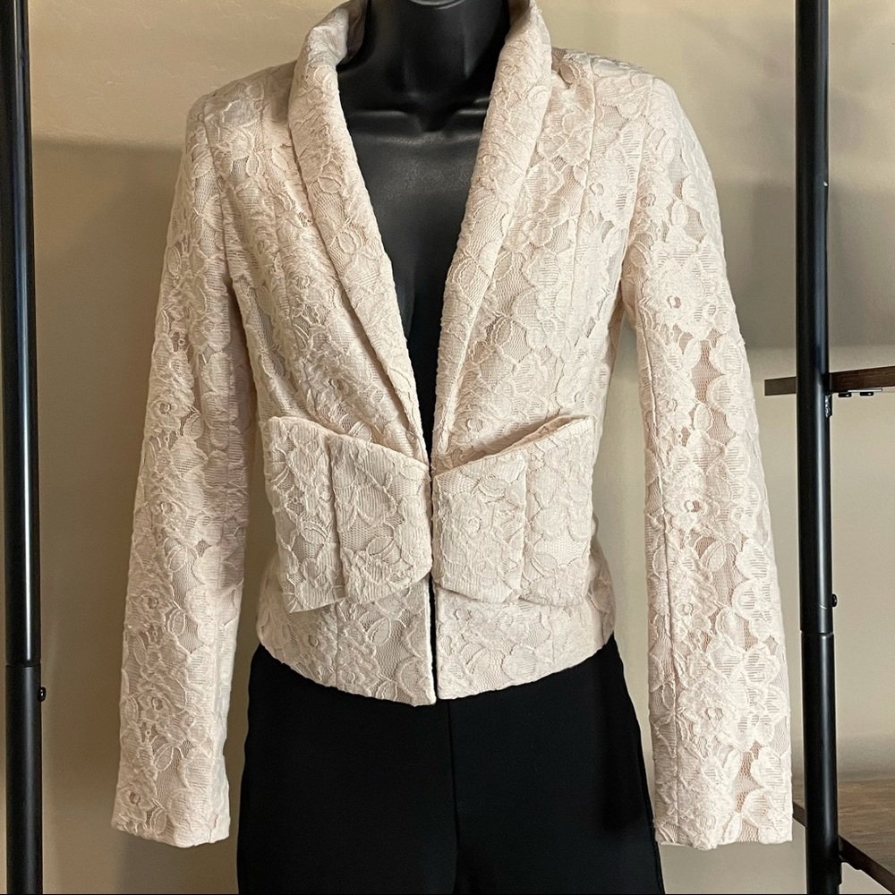 H&M Lace Bow Front Blazer Creme Size 4